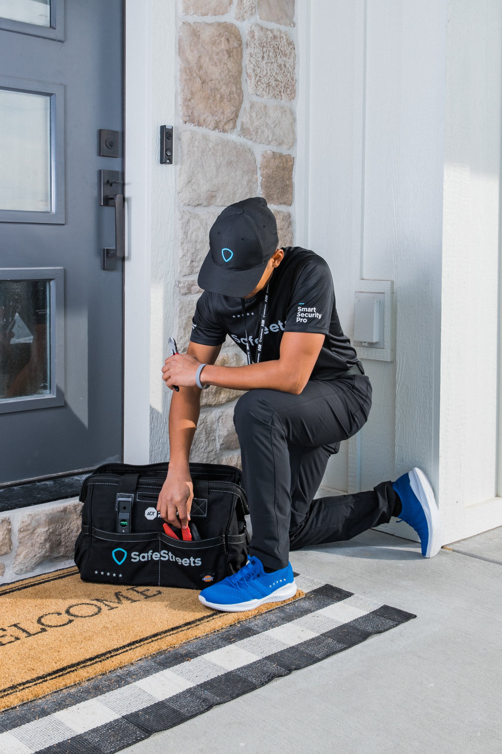 SimpliSafe vs. ADT Authorized Provider-SafeStreets: What’s Best?